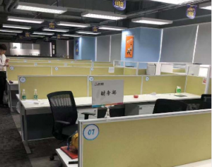 【西安办公家具回收】旧办公桌，老板桌椅，隔断，书柜，上下床等大量回收